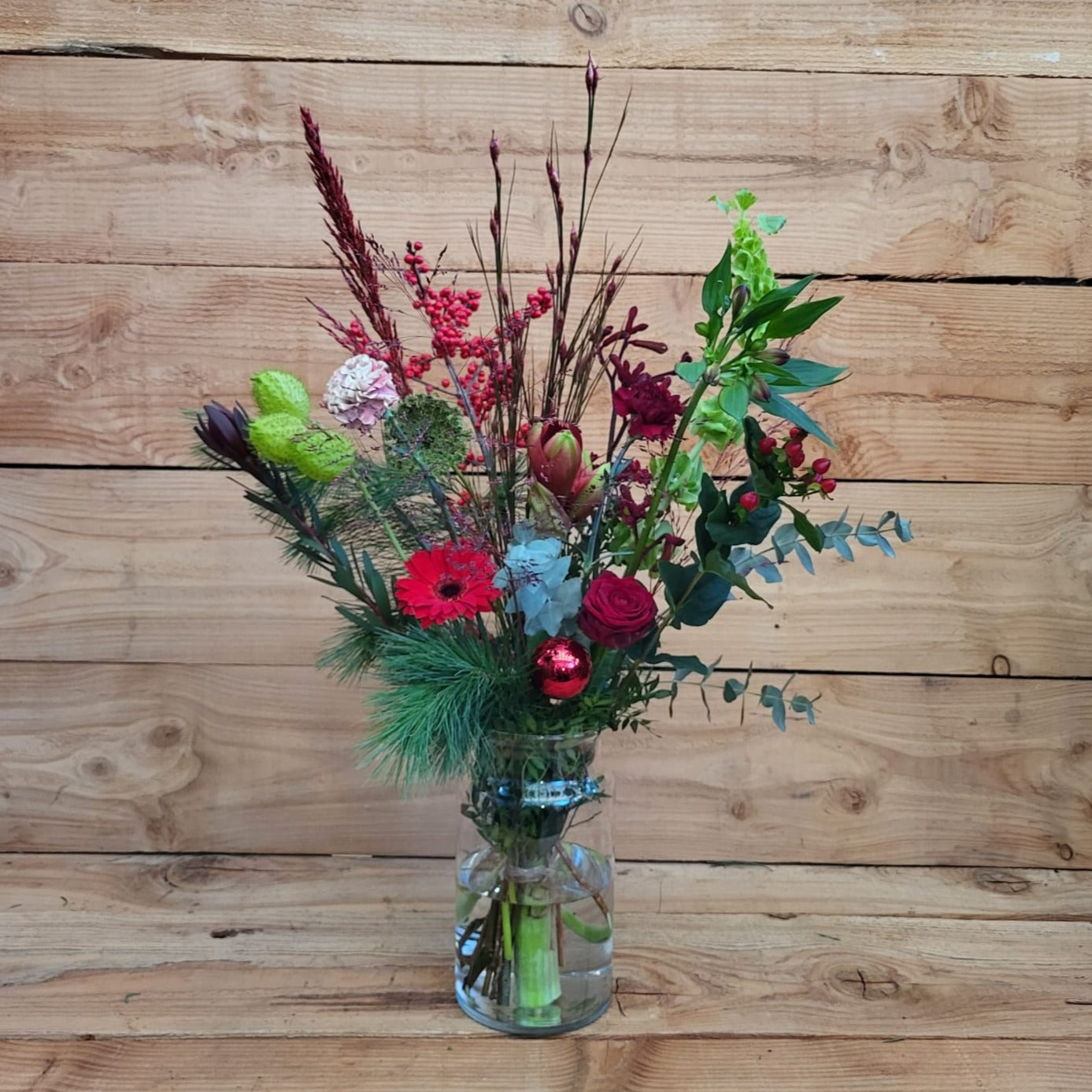 Geplukt kerstboeket rood